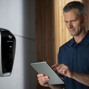 Alternative view of MINI Wallbox Plus (22 kW)