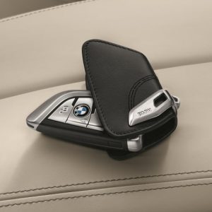 BMW Schlüsseletui mit Edelstahlspange (Leder Schwarz)