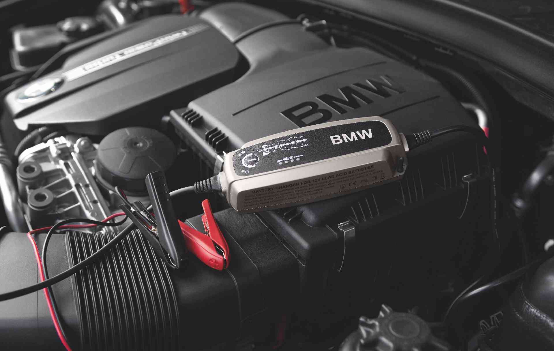 BMW Batterieladegerät
